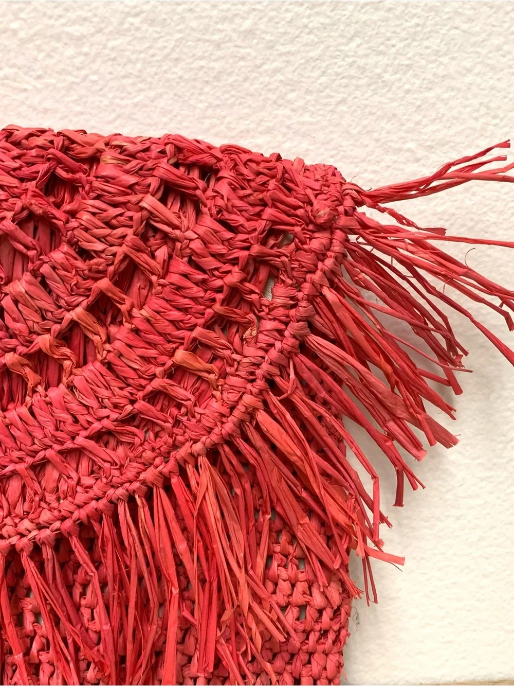 Mar y Sol Coral Raffia Crochet Fringe Clutch Handmade Woven Envelope Purse